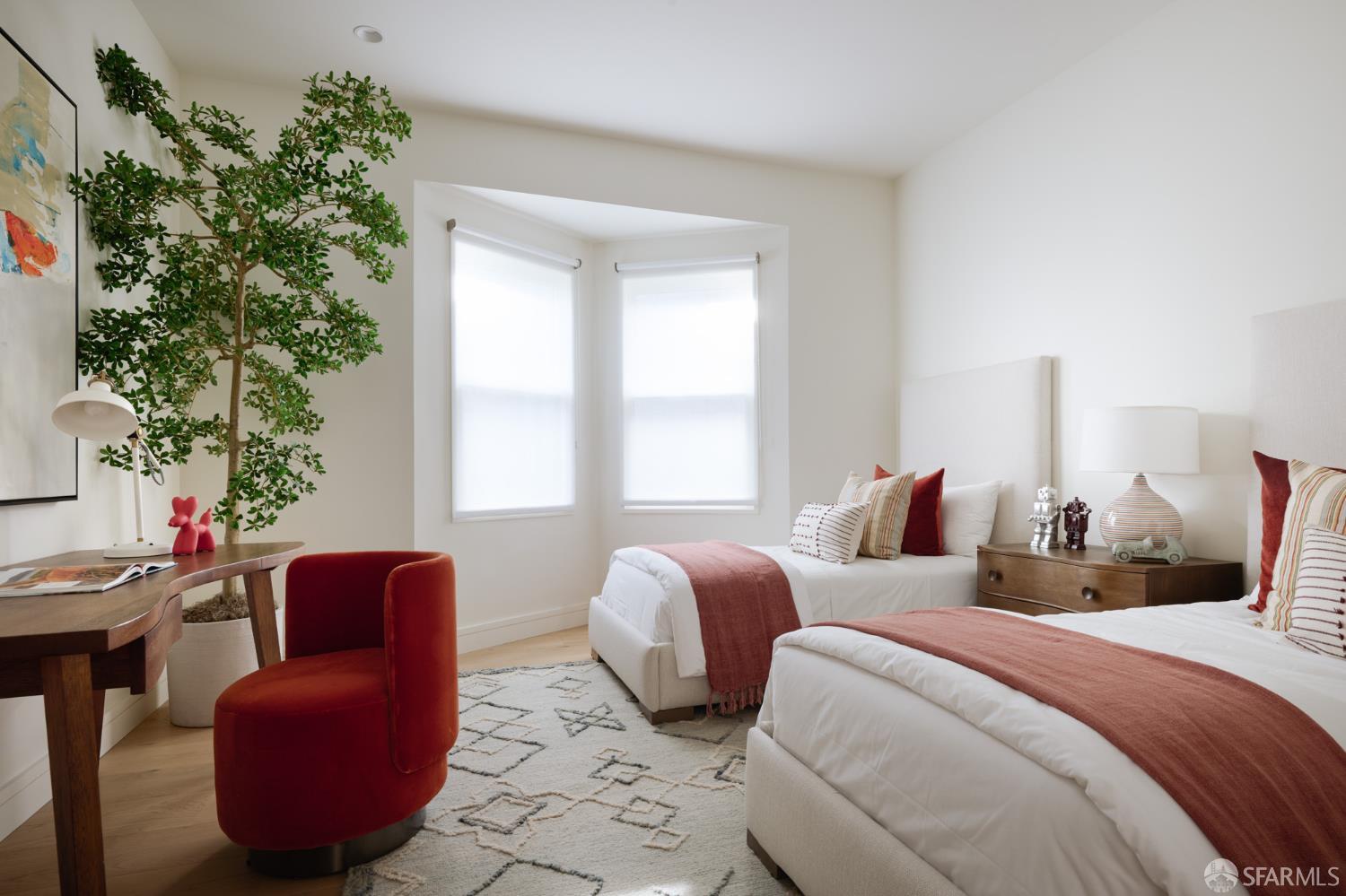 Detail Gallery Image 15 of 37 For 10 5th Ave, San Francisco,  CA 94118 - 7 Beds | 4/2 Baths