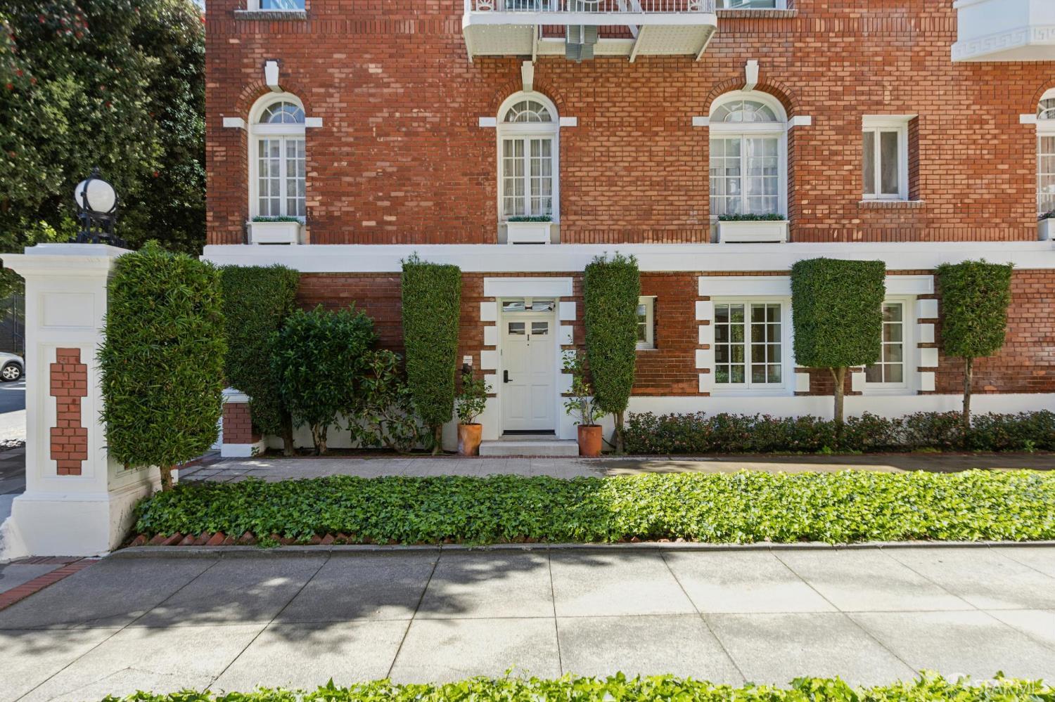 Detail Gallery Image 37 of 42 For 1830 Jackson St #I,  San Francisco,  CA 94109 - 2 Beds | 2 Baths