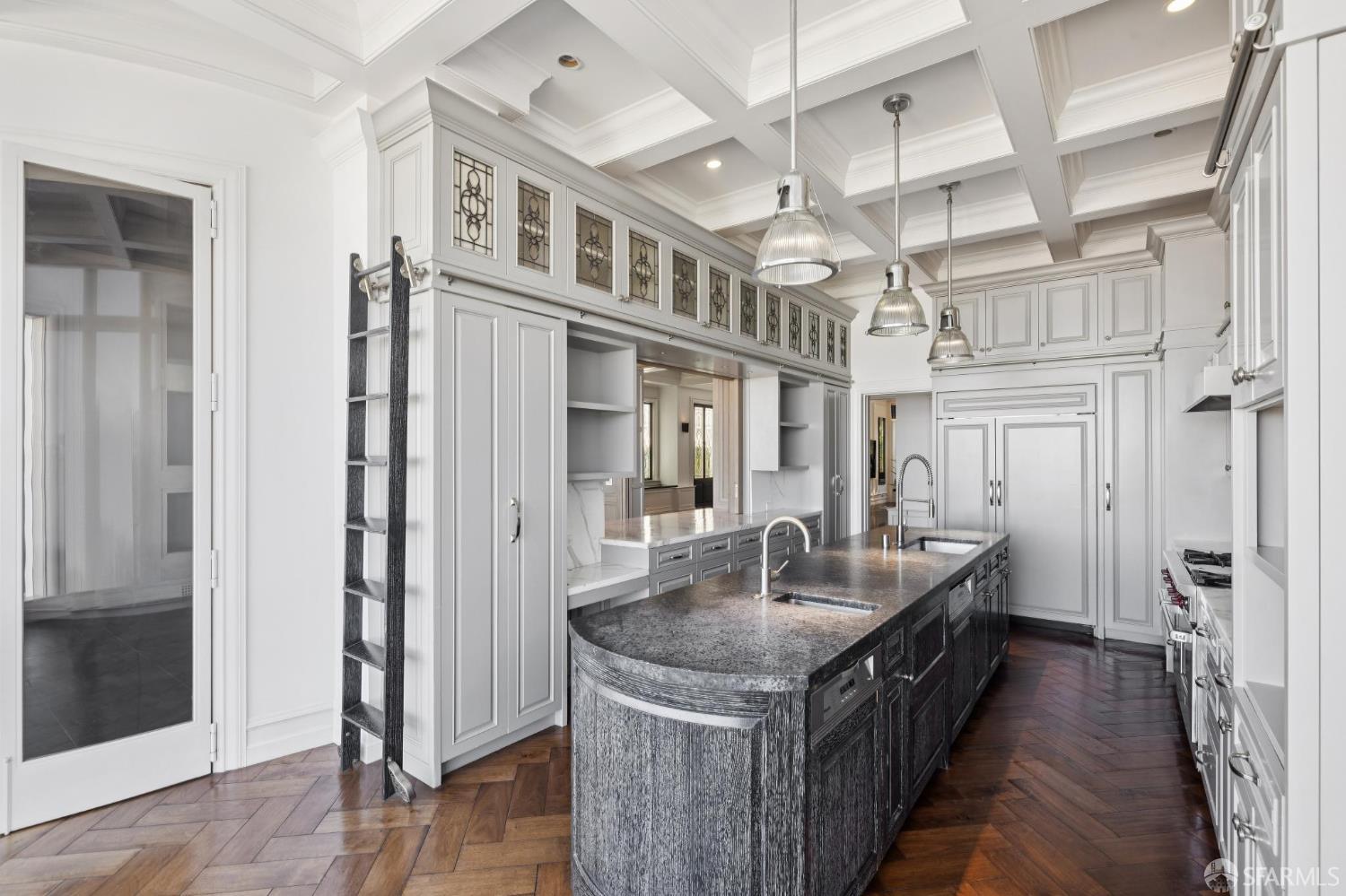 Detail Gallery Image 28 of 98 For 2336 Broadway St, San Francisco,  CA 94115 - 6 Beds | 6/1 Baths