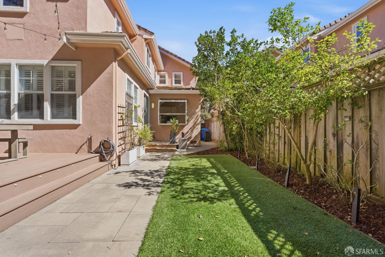 Detail Gallery Image 40 of 62 For 2624 Carlmont Dr, Belmont,  CA 94002 - 3 Beds | 2/1 Baths