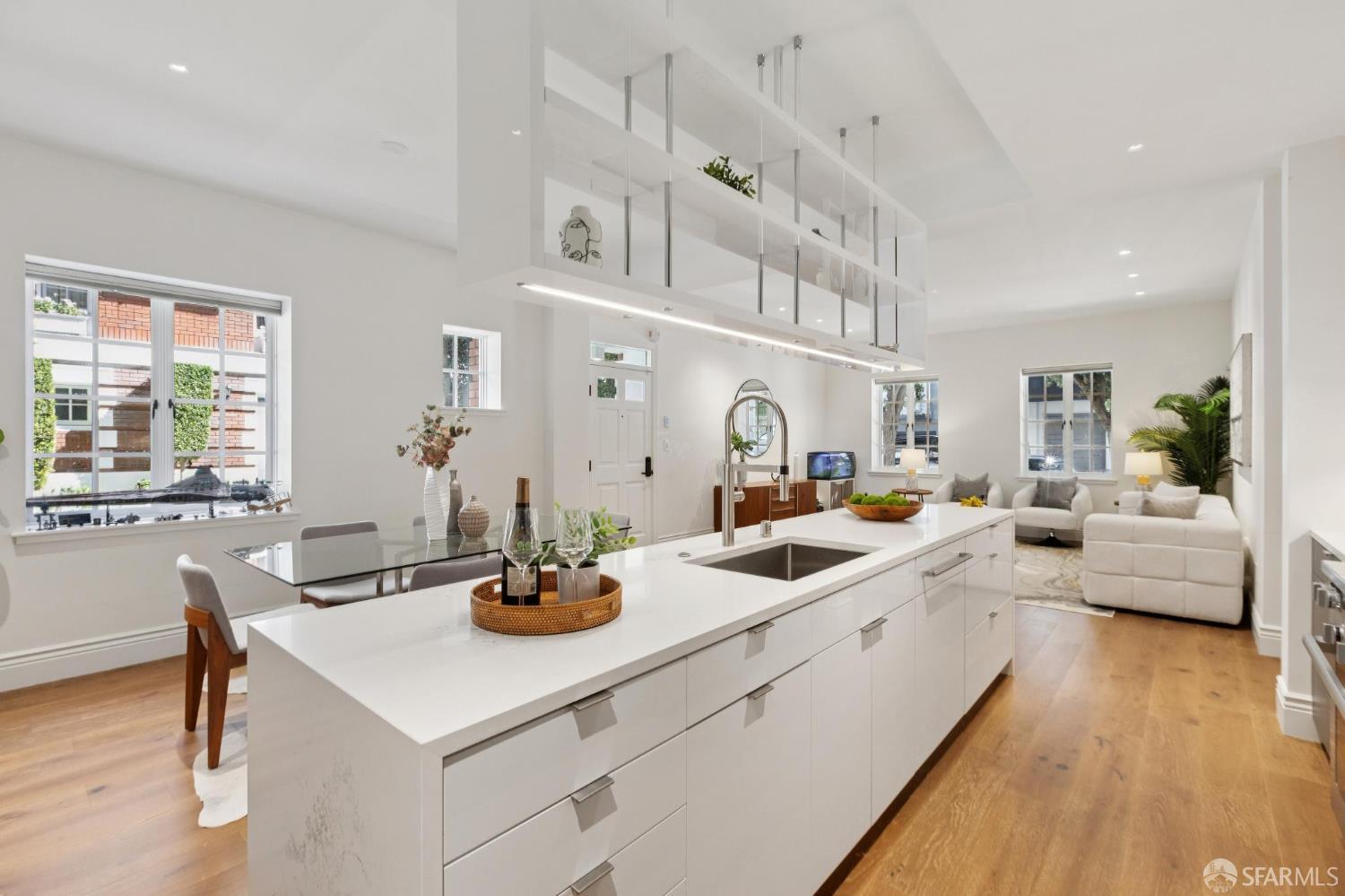 Detail Gallery Image 6 of 42 For 1830 Jackson St #I,  San Francisco,  CA 94109 - 2 Beds | 2 Baths