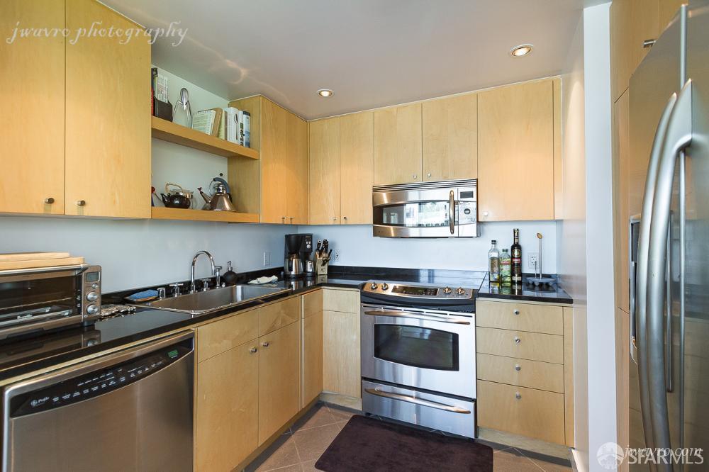 Detail Gallery Image 4 of 10 For 1388 Gough St #601,  San Francisco,  CA 94109 - 2 Beds | 2 Baths