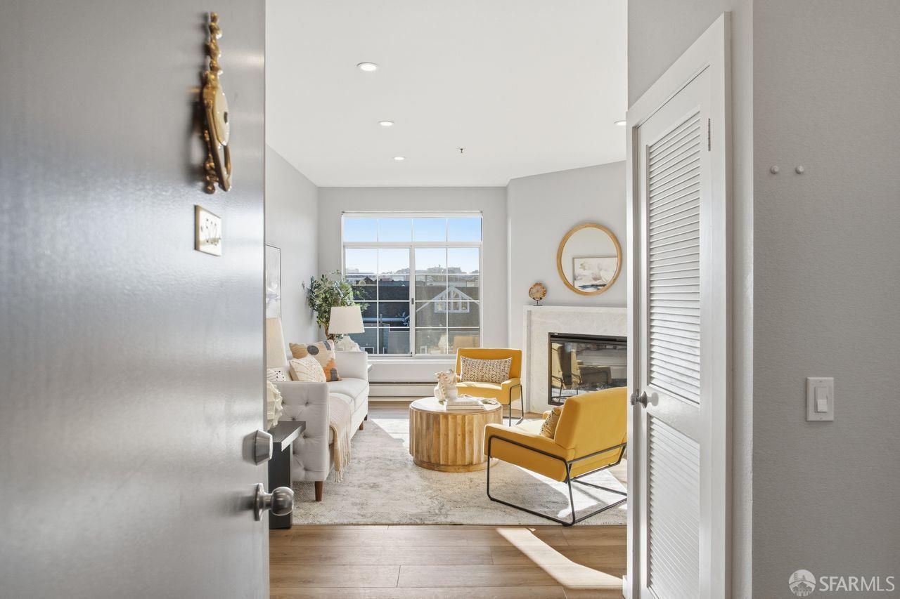 Detail Gallery Image 4 of 54 For 2060 Sutter St #502,  San Francisco,  CA 94115 - 2 Beds | 2 Baths