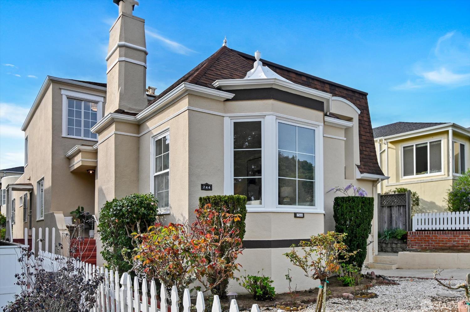 Detail Gallery Image 3 of 68 For 744 Junipero Serra Blvd, San Francisco,  CA 94127 - 4 Beds | 3 Baths