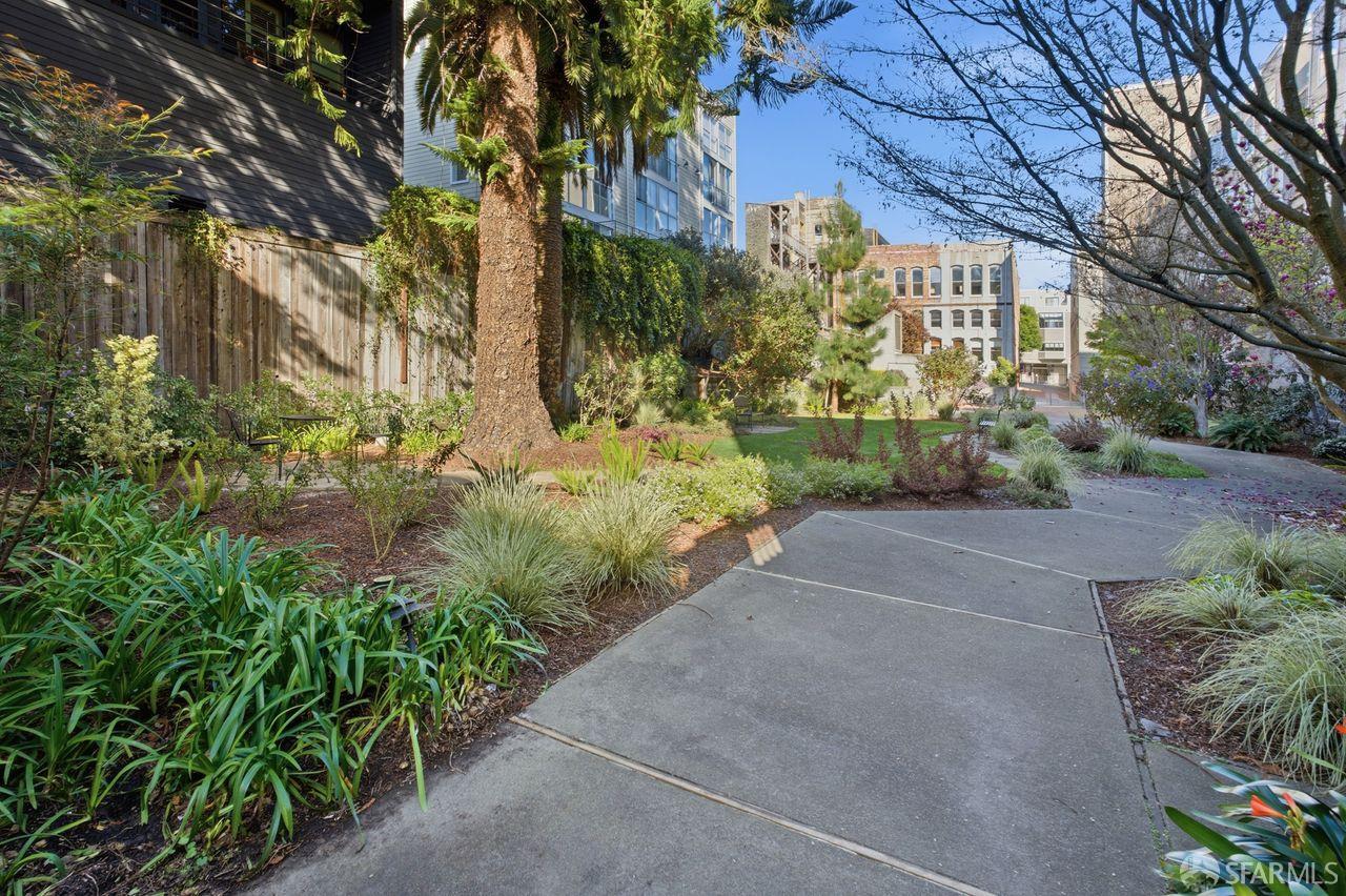 Detail Gallery Image 45 of 54 For 2060 Sutter St #502,  San Francisco,  CA 94115 - 2 Beds | 2 Baths