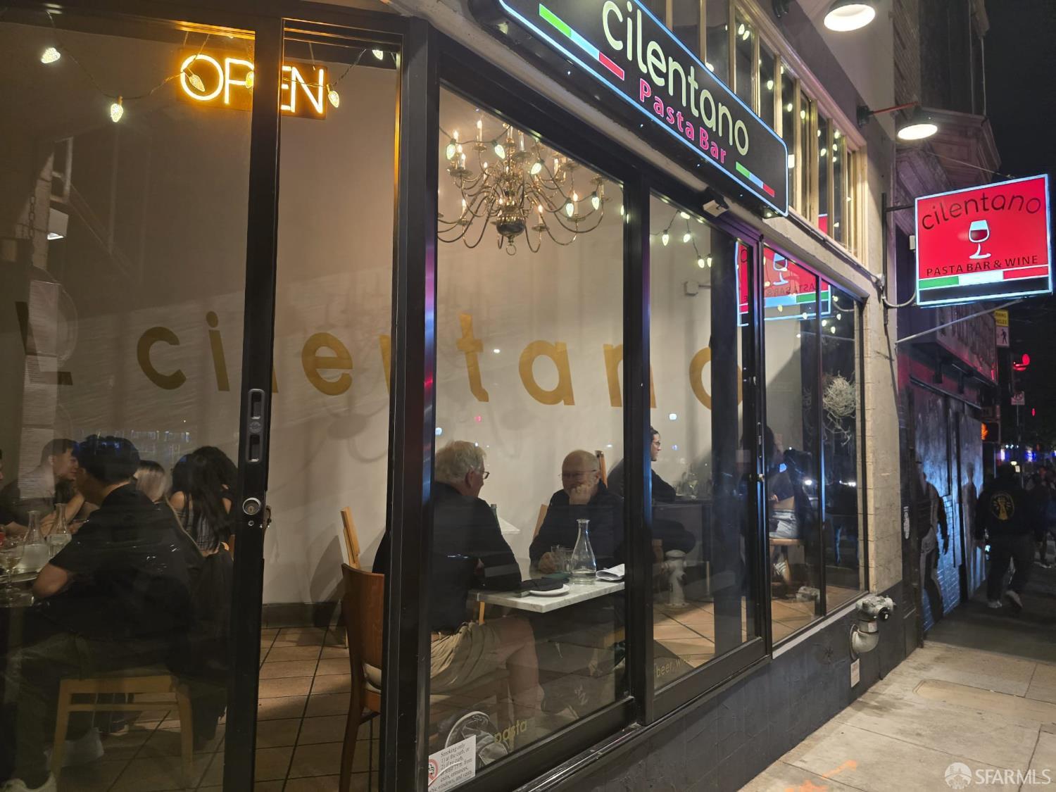 Detail Gallery Image 35 of 49 For 165 Valparaiso St, San Francisco,  CA 94133 - 4 Beds | 3 Baths