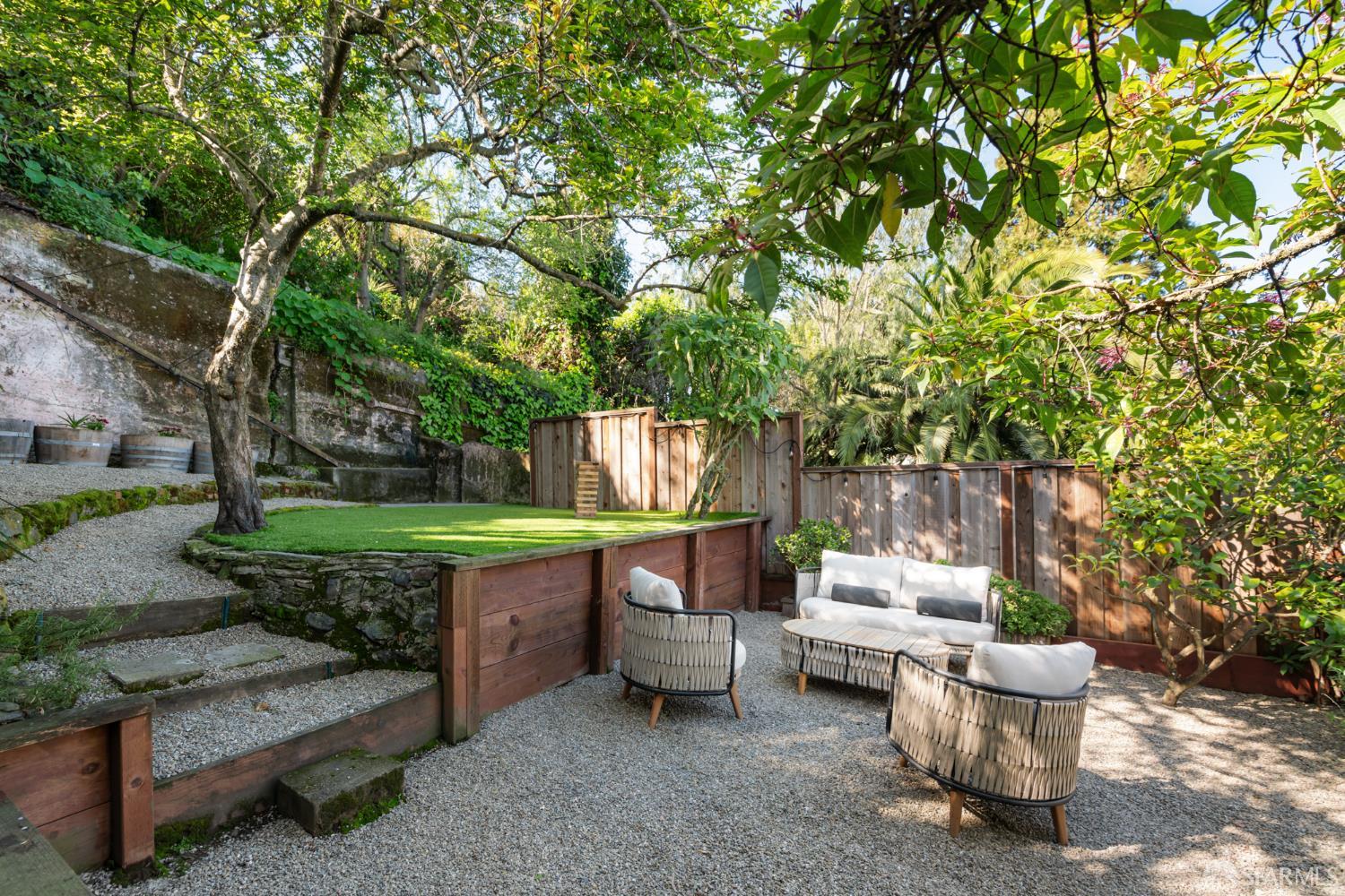 Detail Gallery Image 26 of 44 For 728 Castro St, San Francisco,  CA 94114 - 2 Beds | 2 Baths