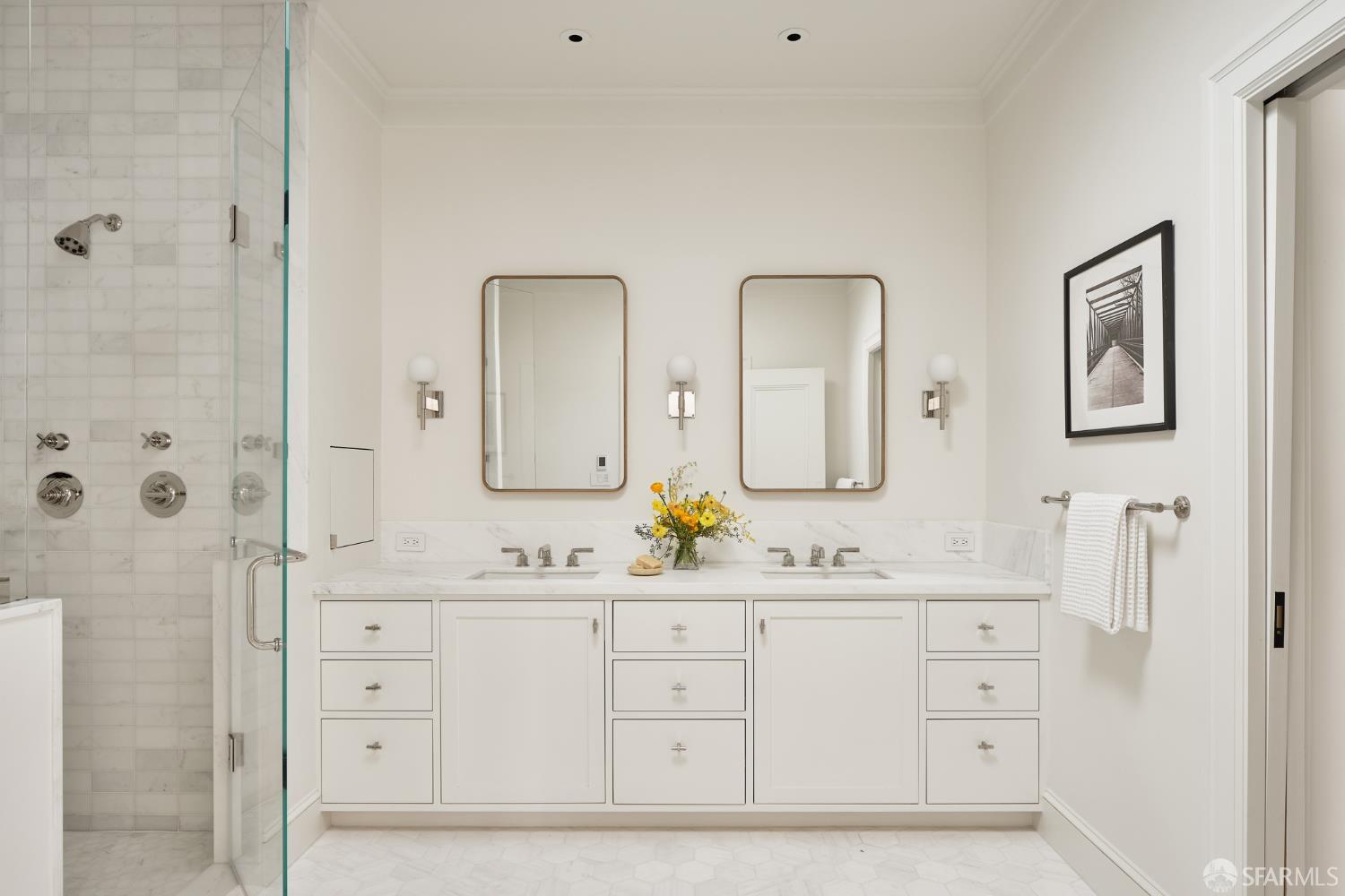 Detail Gallery Image 21 of 41 For 241 Frederick St, San Francisco,  CA 94117 - 5 Beds | 3/1 Baths