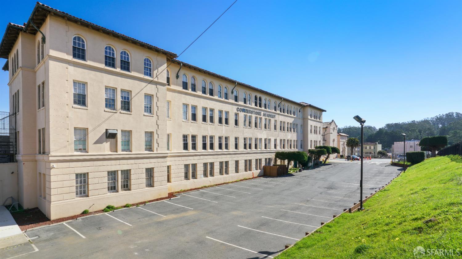 Detail Gallery Image 62 of 90 For 932 Silliman St, San Francisco,  CA 94134 - 3 Beds | 2/1 Baths