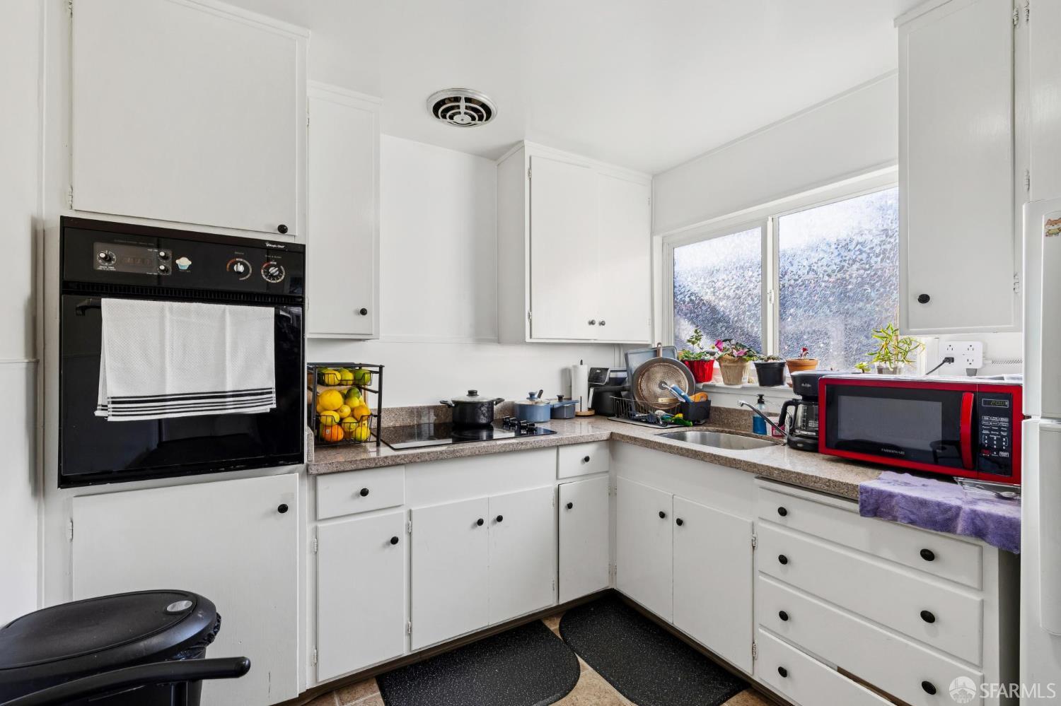 Detail Gallery Image 11 of 23 For 619 Monterey Blvd, San Francisco,  CA 94127 - – Beds | – Baths