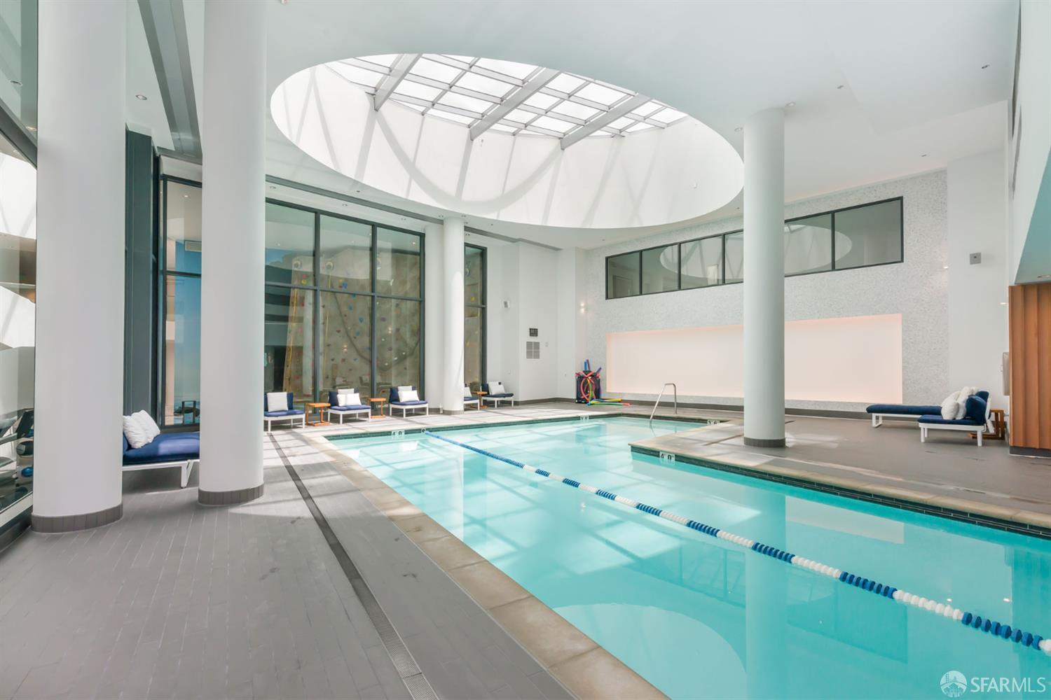 Detail Gallery Image 50 of 51 For 201 Folsom St 8a,  San Francisco,  CA 94105 - 2 Beds | 2 Baths