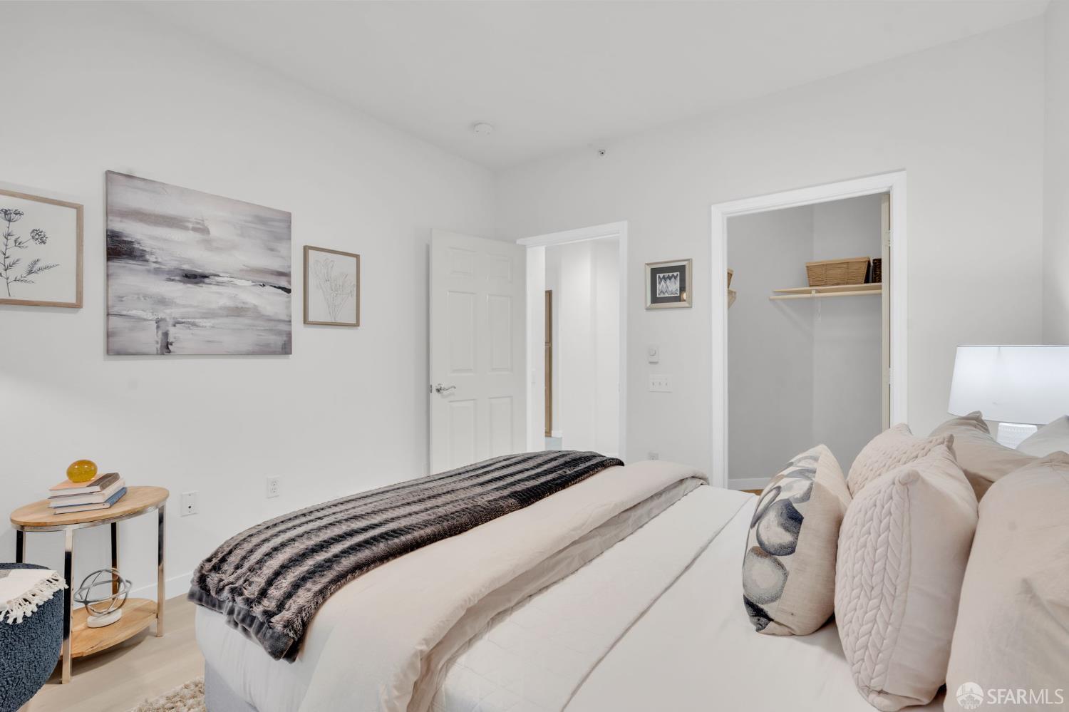 Detail Gallery Image 17 of 33 For 320 Caldecott Ln #116,  Oakland,  CA 94618 - 1 Beds | 1 Baths