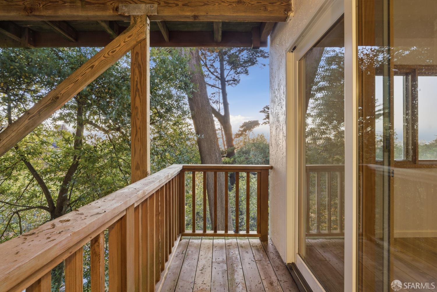 Detail Gallery Image 45 of 85 For 8440 Skyline Blvd, Oakland,  CA 94611 - 5 Beds | 3/1 Baths