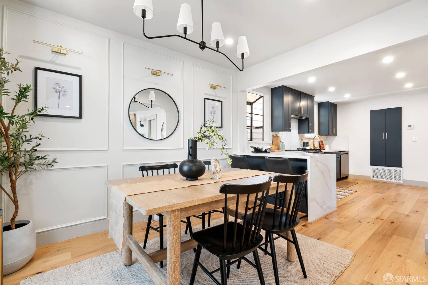 Detail Gallery Image 2 of 90 For 932 Silliman St, San Francisco,  CA 94134 - 3 Beds | 2/1 Baths