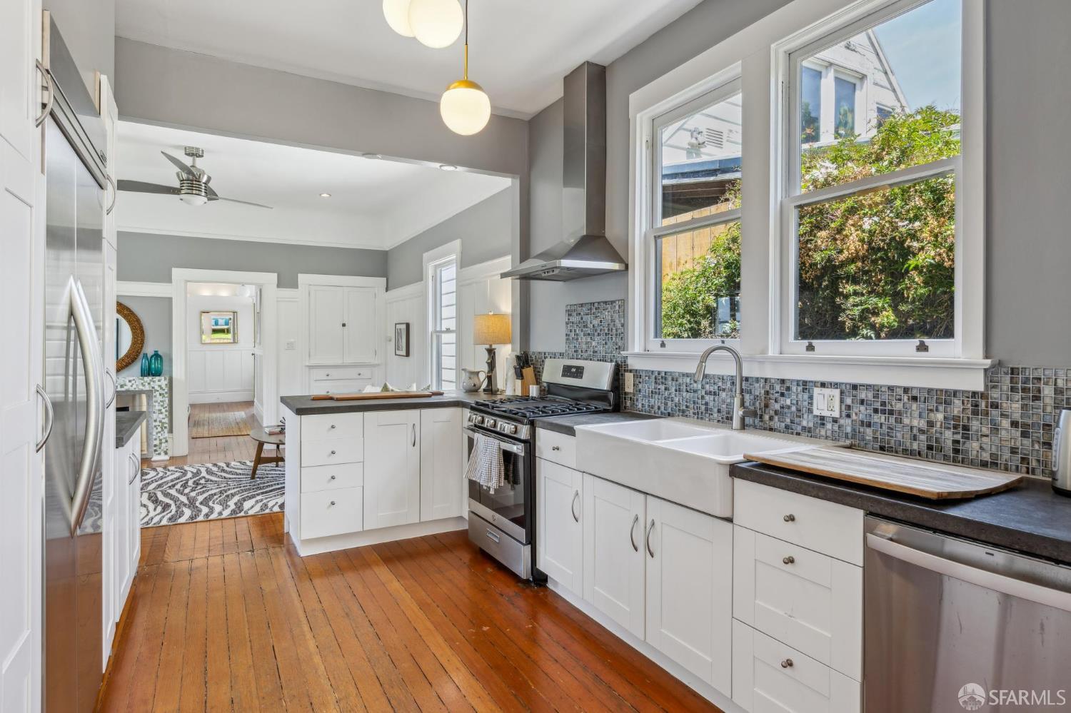 Detail Gallery Image 12 of 46 For 102 Santa Marina St, San Francisco,  CA 94110 - 4 Beds | 3 Baths