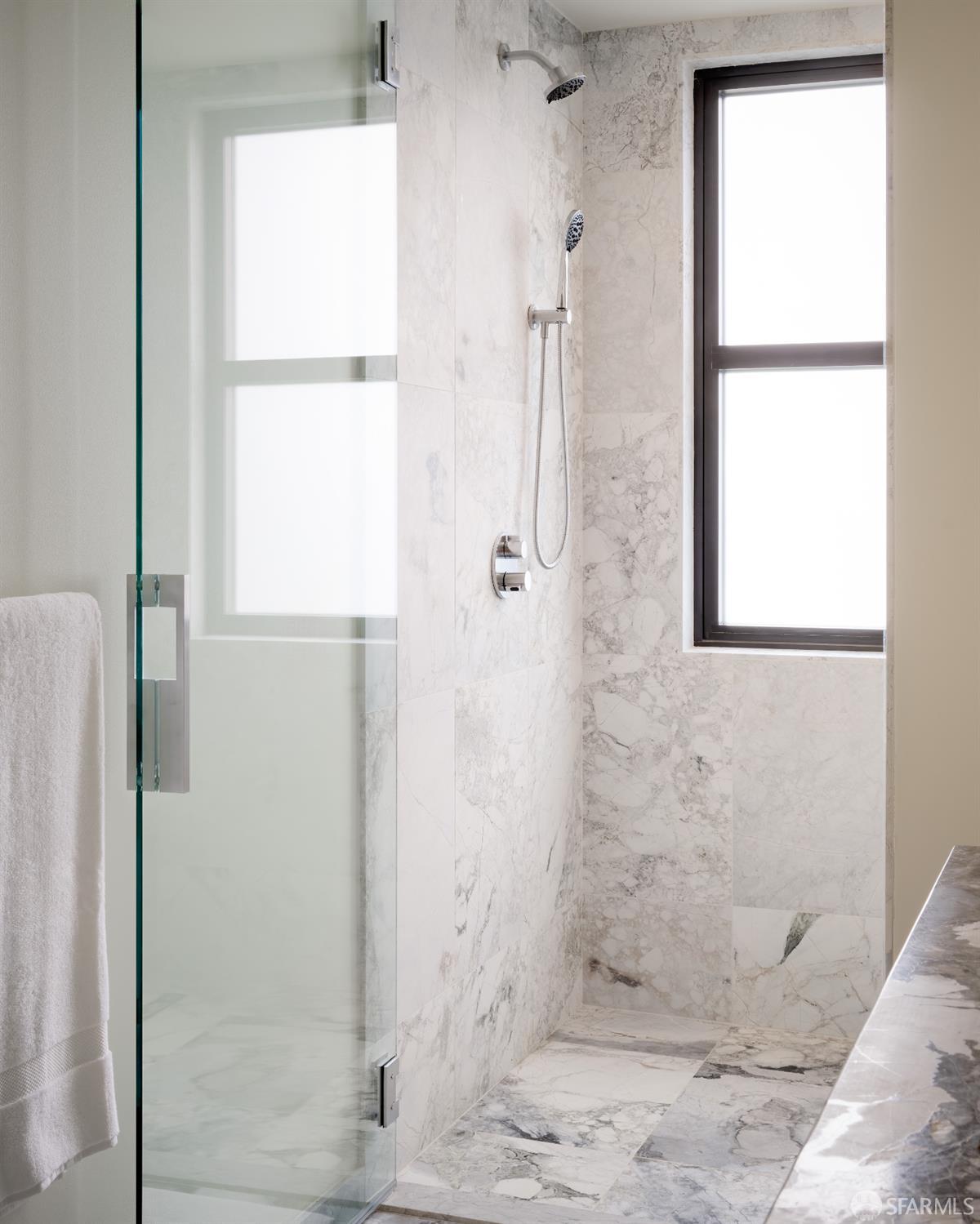 Detail Gallery Image 13 of 44 For 37 Meadow Dr #3,  San Francisco,  CA 94130 - 3 Beds | 3/1 Baths