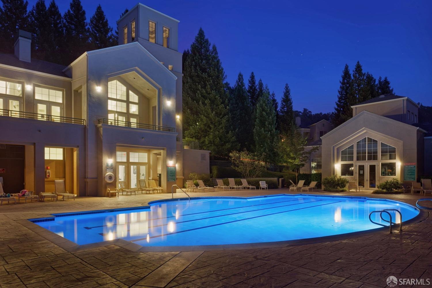 Detail Gallery Image 31 of 33 For 320 Caldecott Ln #116,  Oakland,  CA 94618 - 1 Beds | 1 Baths