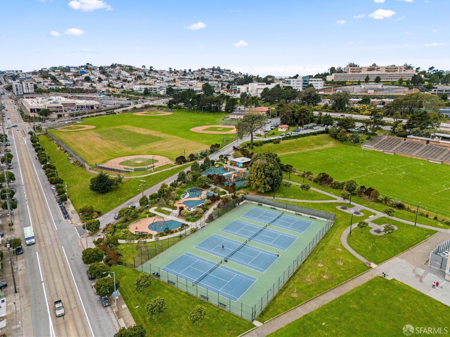 Detail Gallery Image 57 of 90 For 932 Silliman St, San Francisco,  CA 94134 - 3 Beds | 2/1 Baths