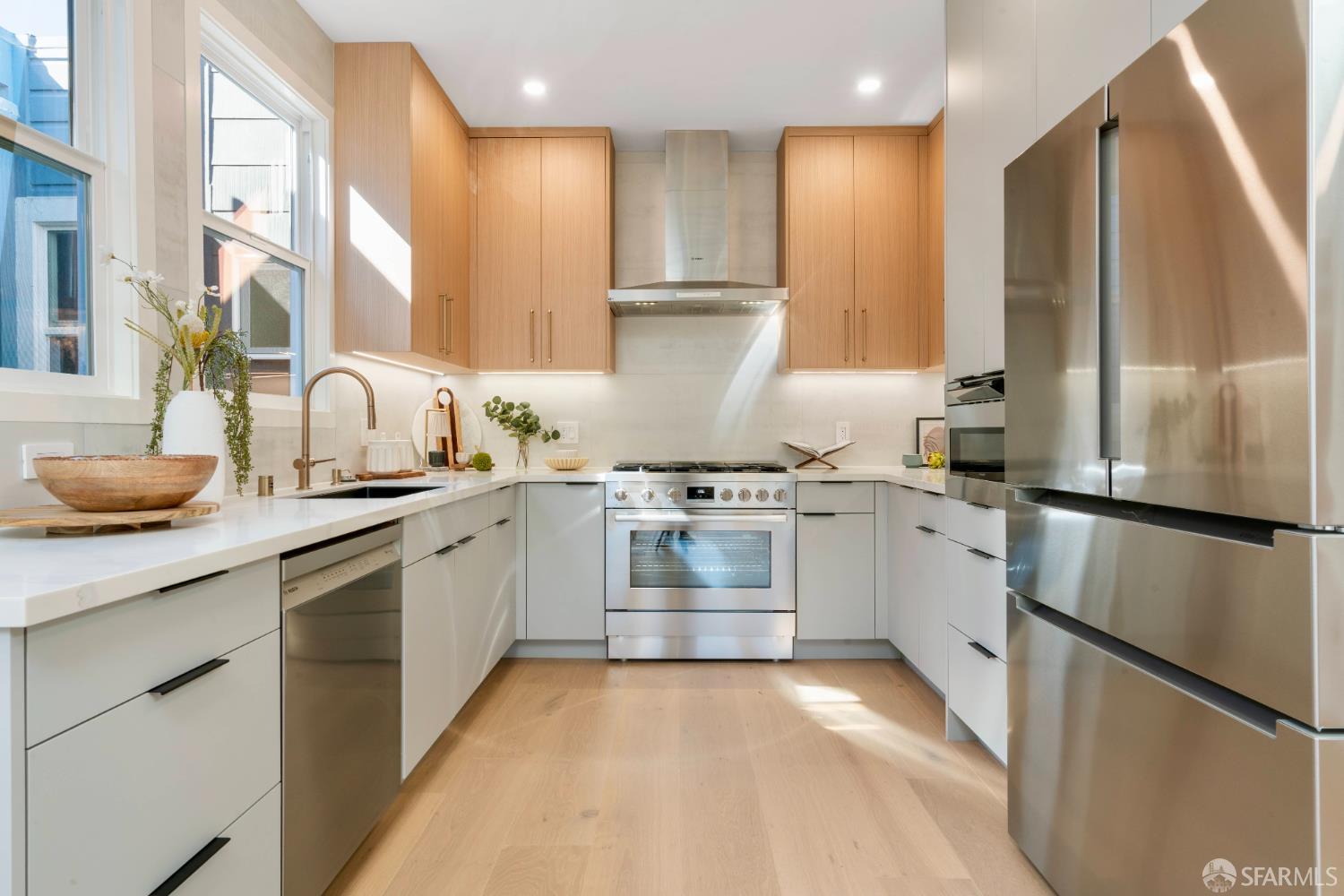 Detail Gallery Image 23 of 89 For 1575 43rd Ave, San Francisco,  CA 94122 - 3 Beds | 3 Baths