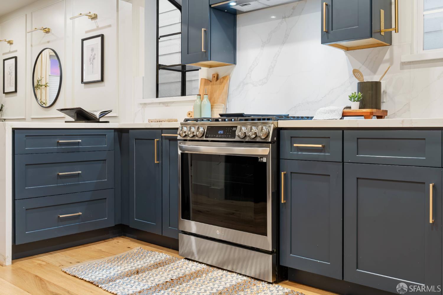 Detail Gallery Image 22 of 90 For 932 Silliman St, San Francisco,  CA 94134 - 3 Beds | 2/1 Baths