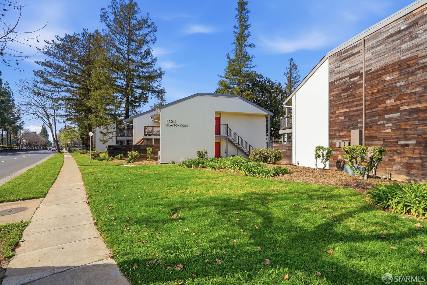 Detail Gallery Image 3 of 27 For 4081 Clayton Rd #235,  Concord,  CA 94521 - 1 Beds | 1 Baths