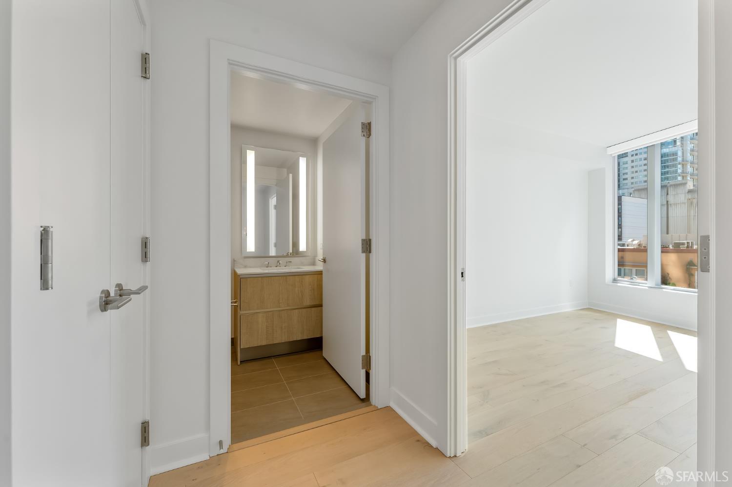 Detail Gallery Image 27 of 51 For 201 Folsom St 8a,  San Francisco,  CA 94105 - 2 Beds | 2 Baths