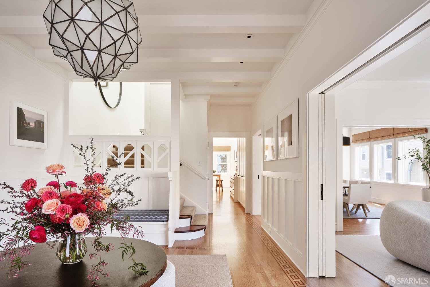 Detail Gallery Image 16 of 41 For 241 Frederick St, San Francisco,  CA 94117 - 5 Beds | 3/1 Baths