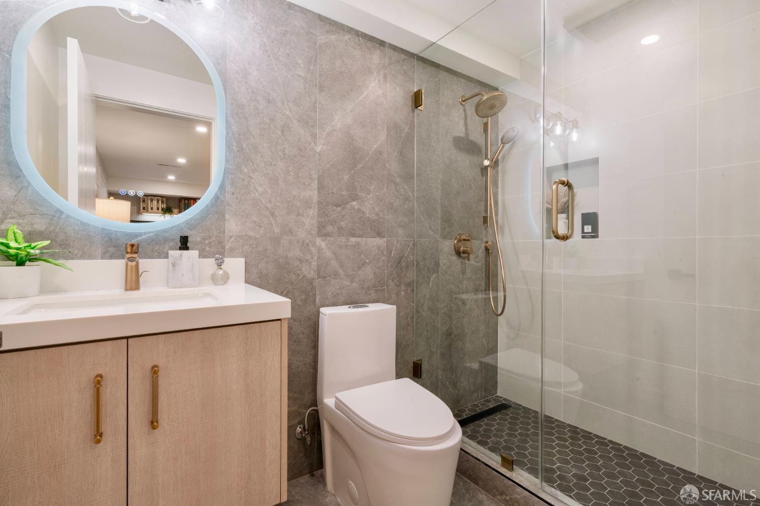 Detail Gallery Image 60 of 89 For 1575 43rd Ave, San Francisco,  CA 94122 - 3 Beds | 3 Baths