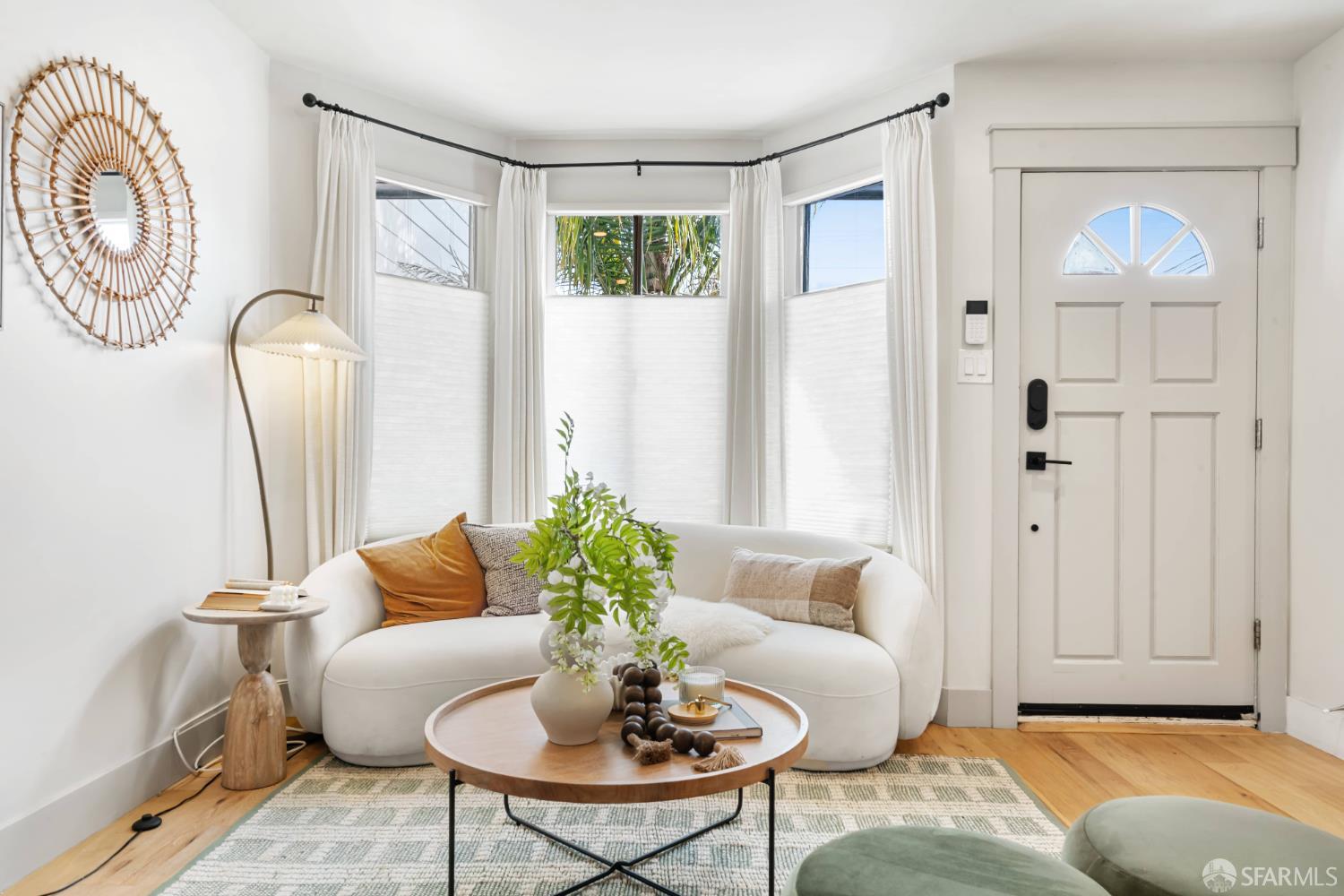 Detail Gallery Image 8 of 90 For 932 Silliman St, San Francisco,  CA 94134 - 3 Beds | 2/1 Baths