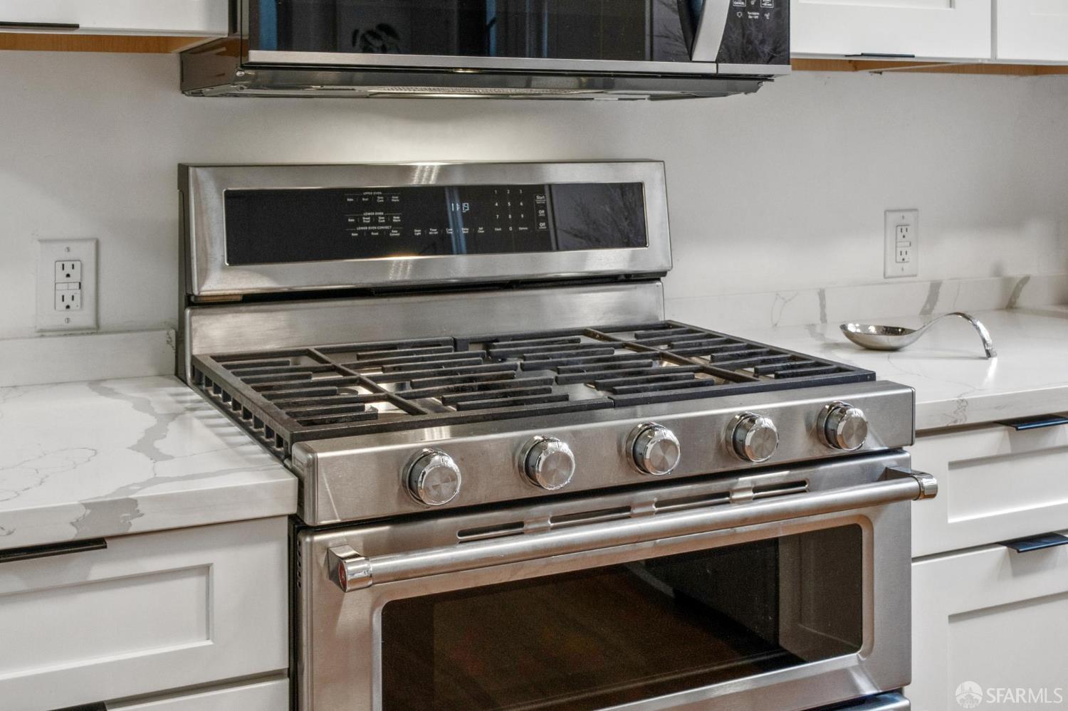 Detail Gallery Image 14 of 41 For 4090 17th St, San Francisco,  CA 94114 - 1 Beds | 1 Baths