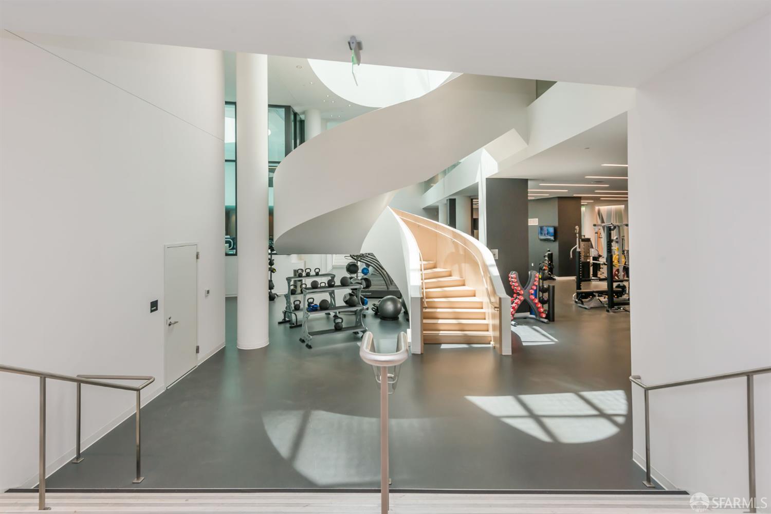 Detail Gallery Image 47 of 51 For 201 Folsom St 8a,  San Francisco,  CA 94105 - 2 Beds | 2 Baths