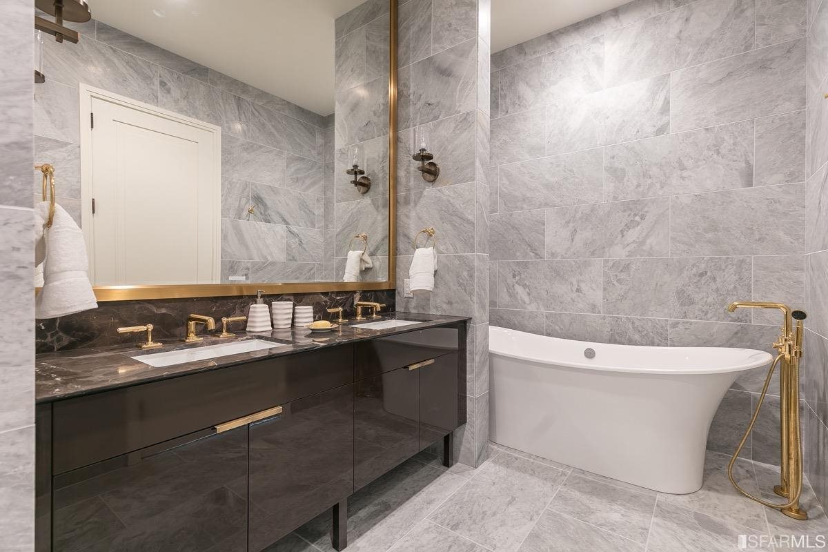 Photo #15: 426110366 Listing: Photo #15