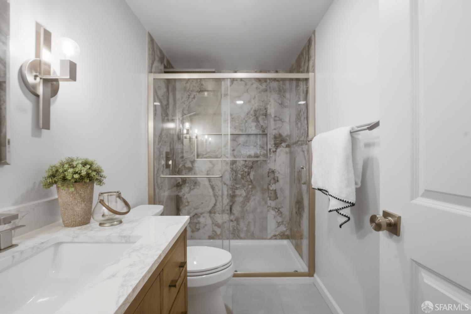 Detail Gallery Image 58 of 85 For 8440 Skyline Blvd, Oakland,  CA 94611 - 5 Beds | 3/1 Baths