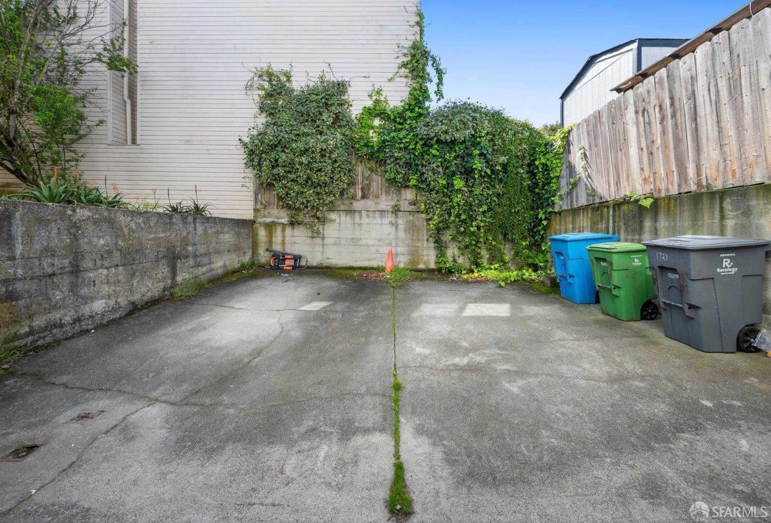 Detail Gallery Image 7 of 15 For 1721 Clement St, San Francisco,  CA 94121 - – Beds | – Baths