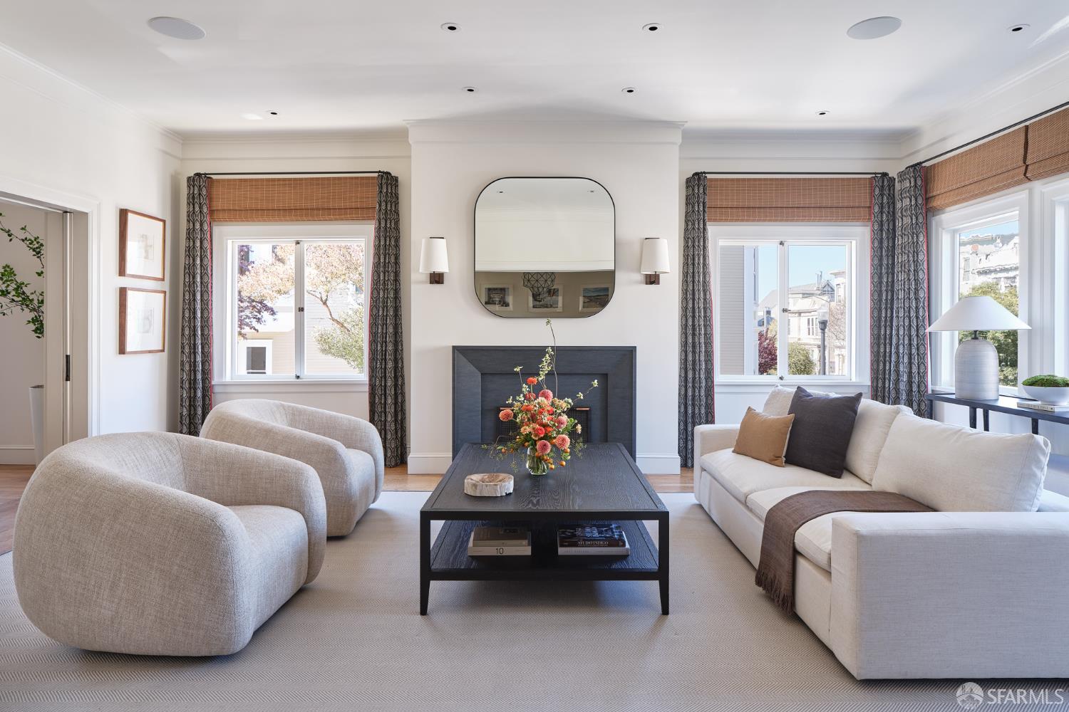 Detail Gallery Image 3 of 41 For 241 Frederick St, San Francisco,  CA 94117 - 5 Beds | 3/1 Baths