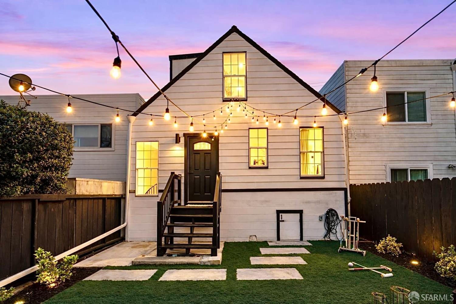 Detail Gallery Image 3 of 90 For 932 Silliman St, San Francisco,  CA 94134 - 3 Beds | 2/1 Baths