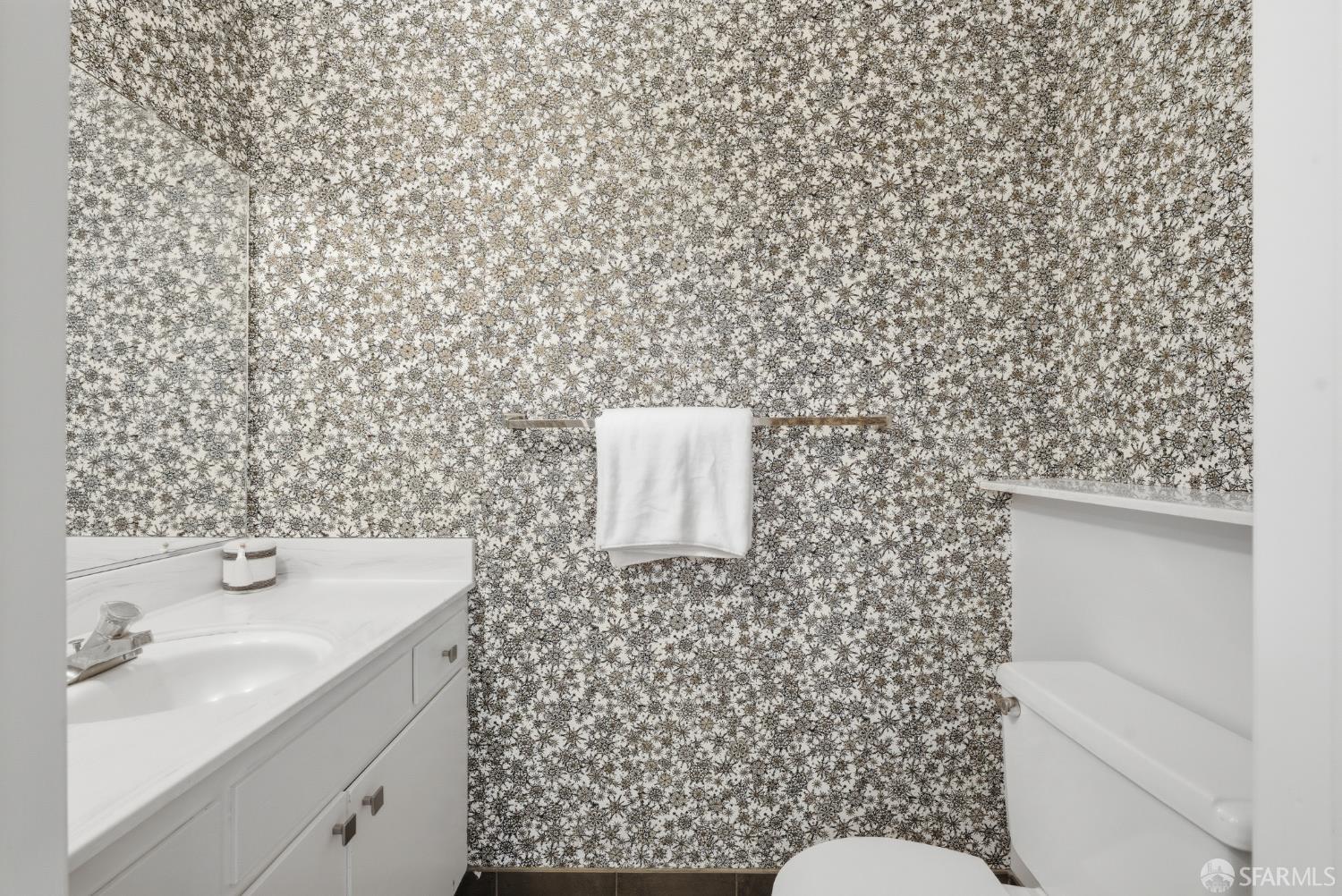 Detail Gallery Image 61 of 85 For 8440 Skyline Blvd, Oakland,  CA 94611 - 5 Beds | 3/1 Baths