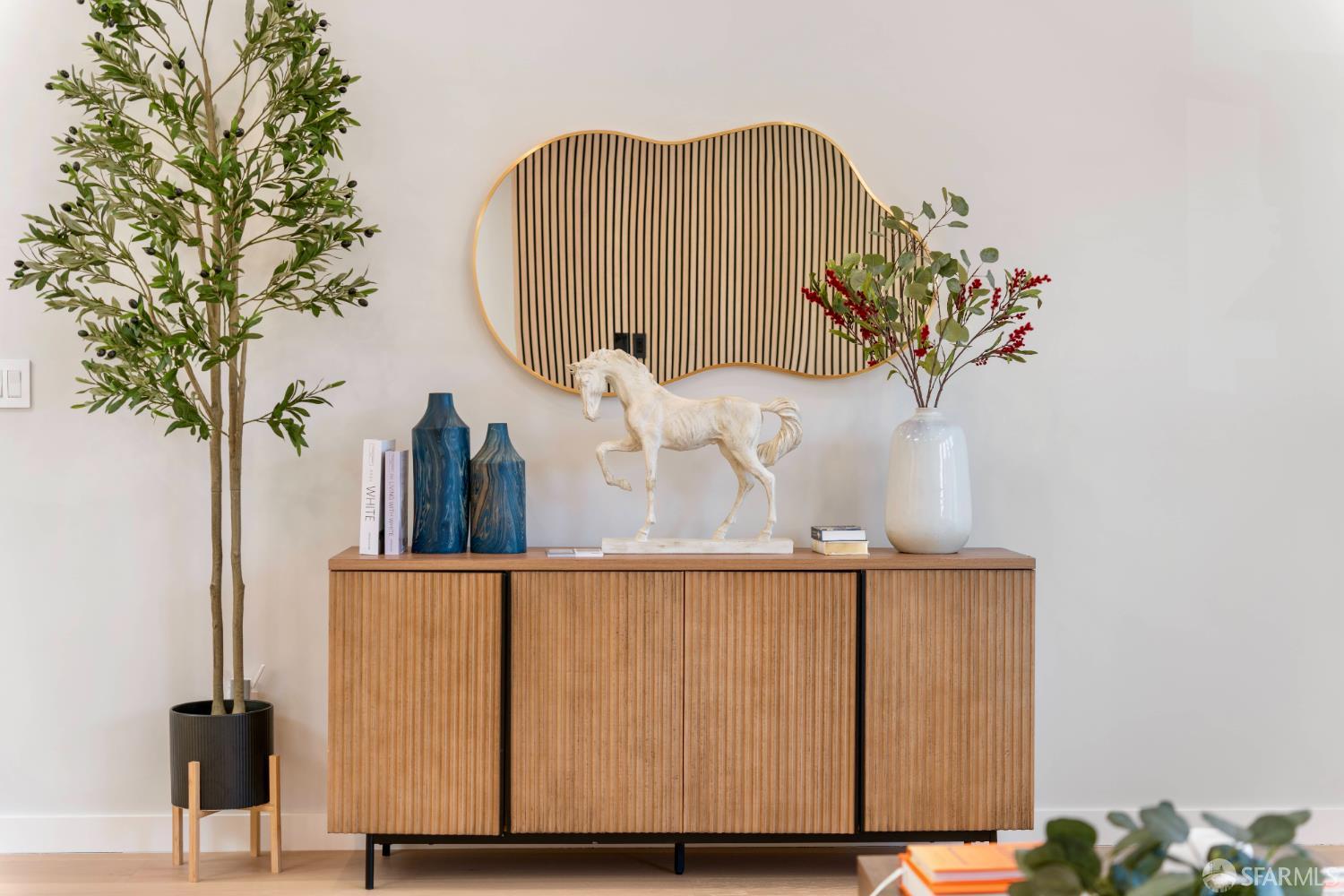 Detail Gallery Image 10 of 89 For 1575 43rd Ave, San Francisco,  CA 94122 - 3 Beds | 3 Baths