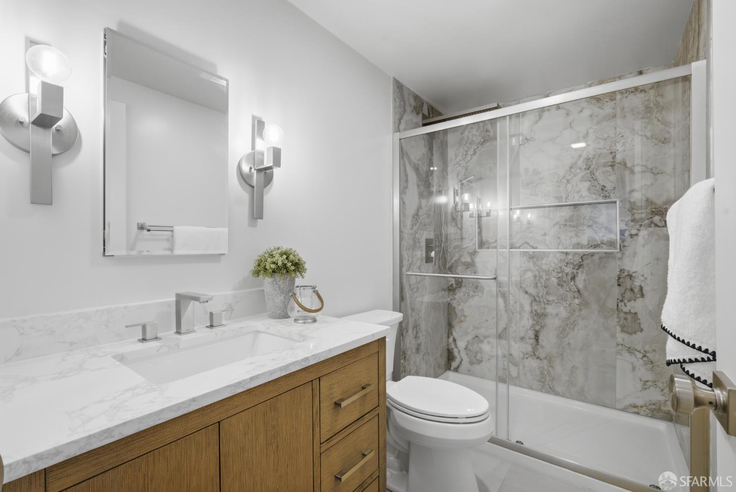 Detail Gallery Image 57 of 85 For 8440 Skyline Blvd, Oakland,  CA 94611 - 5 Beds | 3/1 Baths