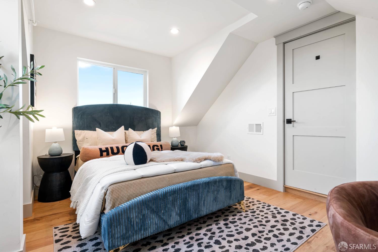 Detail Gallery Image 32 of 90 For 932 Silliman St, San Francisco,  CA 94134 - 3 Beds | 2/1 Baths