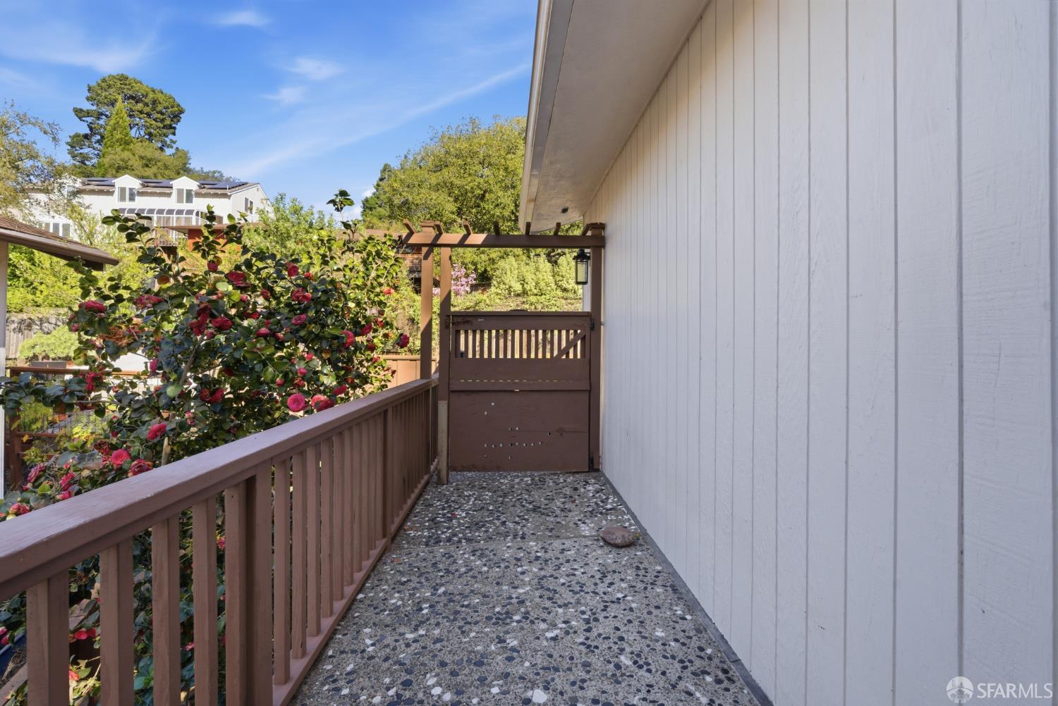 Detail Gallery Image 65 of 85 For 8440 Skyline Blvd, Oakland,  CA 94611 - 5 Beds | 3/1 Baths