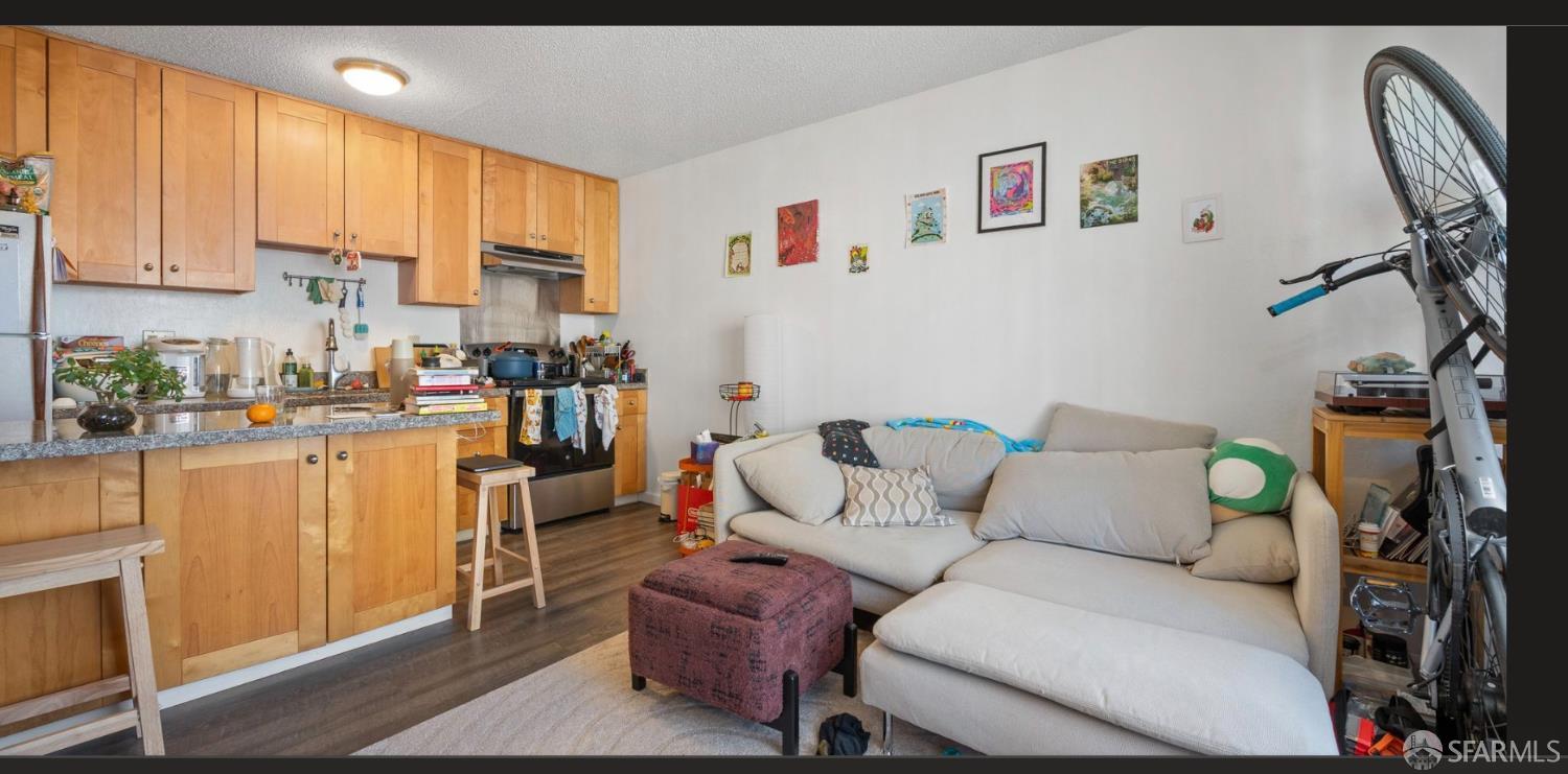 Detail Gallery Image 3 of 15 For 1721 Clement St, San Francisco,  CA 94121 - – Beds | – Baths