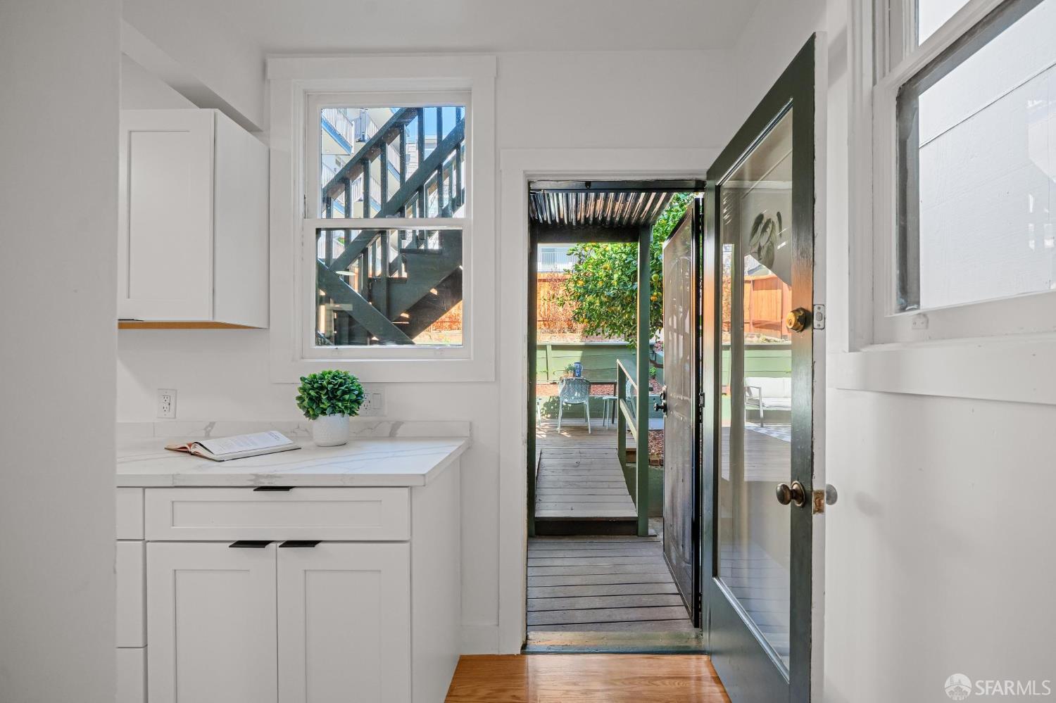 Detail Gallery Image 17 of 41 For 4090 17th St, San Francisco,  CA 94114 - 1 Beds | 1 Baths