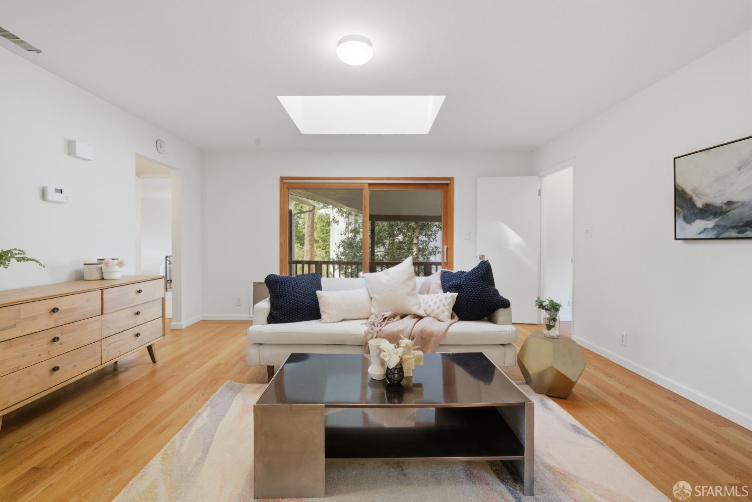 Detail Gallery Image 36 of 85 For 8440 Skyline Blvd, Oakland,  CA 94611 - 5 Beds | 3/1 Baths