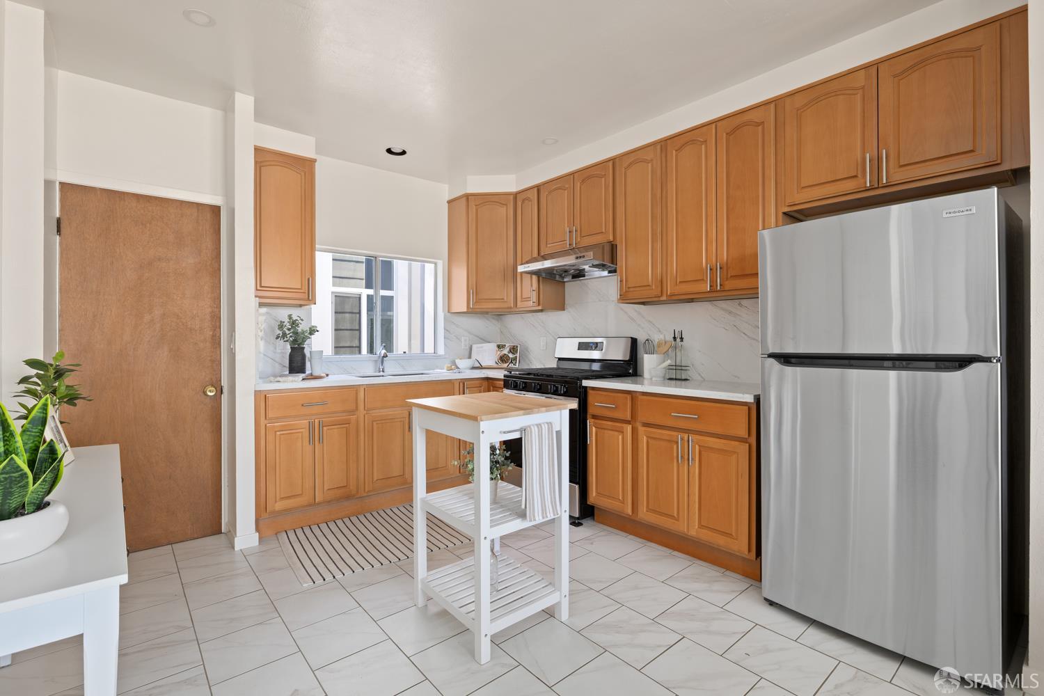 Detail Gallery Image 10 of 33 For 258 5th Ave, San Francisco,  CA 94118 - – Beds | – Baths