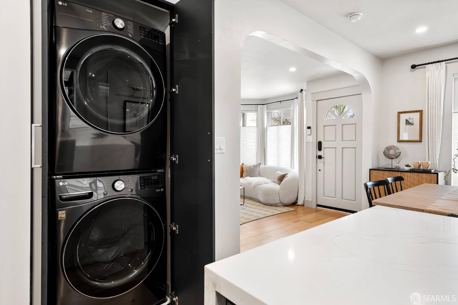 Detail Gallery Image 25 of 90 For 932 Silliman St, San Francisco,  CA 94134 - 3 Beds | 2/1 Baths