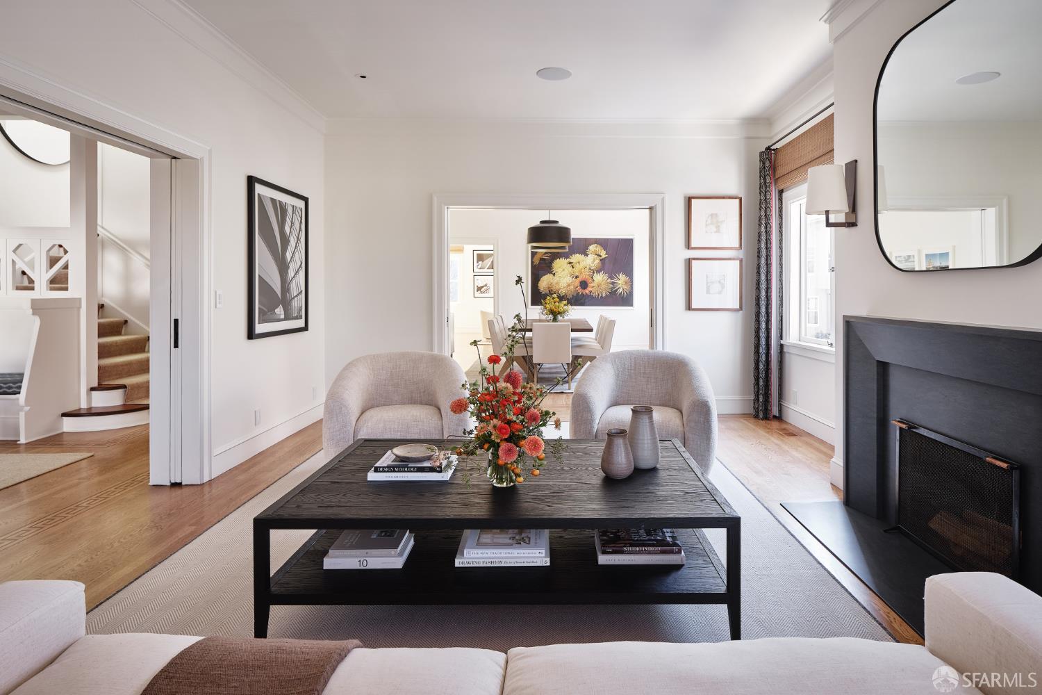 Detail Gallery Image 5 of 41 For 241 Frederick St, San Francisco,  CA 94117 - 5 Beds | 3/1 Baths