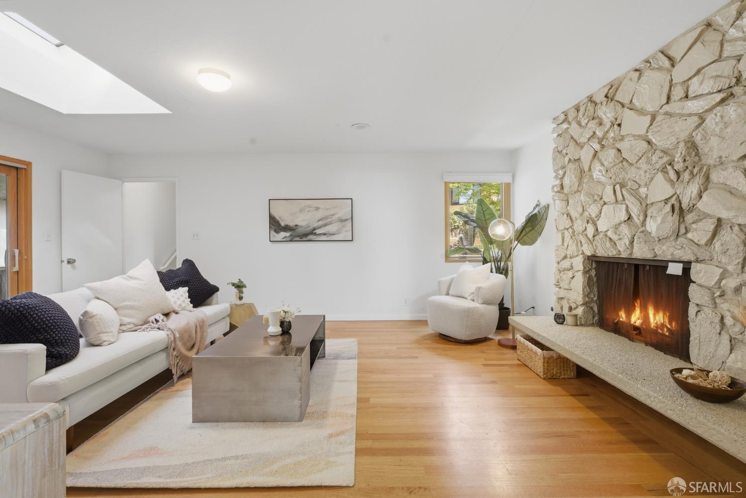 Detail Gallery Image 35 of 85 For 8440 Skyline Blvd, Oakland,  CA 94611 - 5 Beds | 3/1 Baths