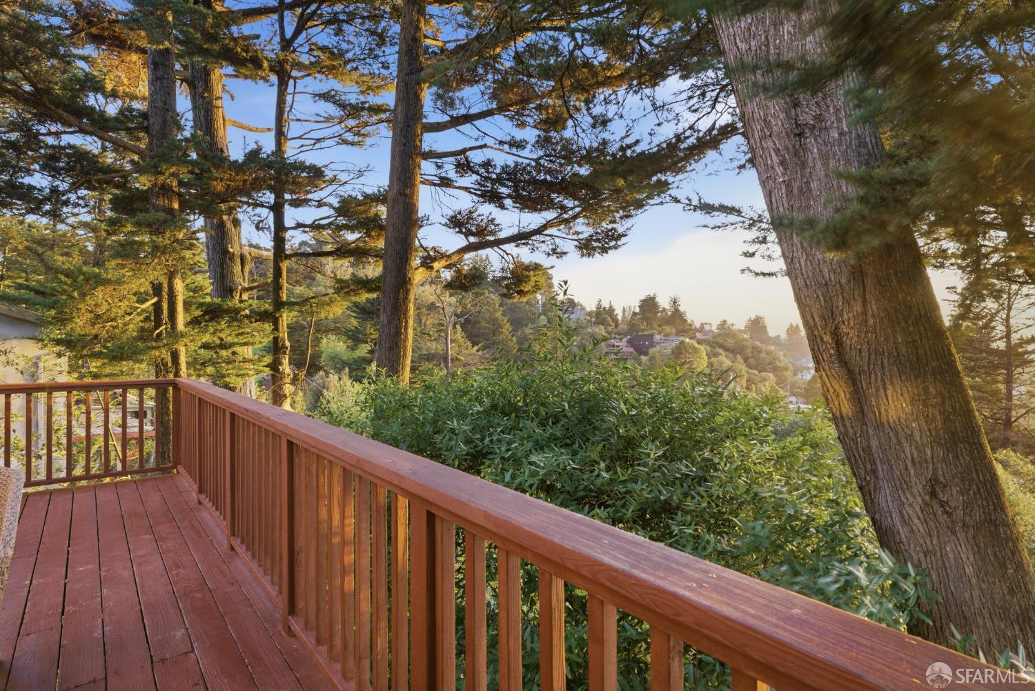 Detail Gallery Image 24 of 85 For 8440 Skyline Blvd, Oakland,  CA 94611 - 5 Beds | 3/1 Baths