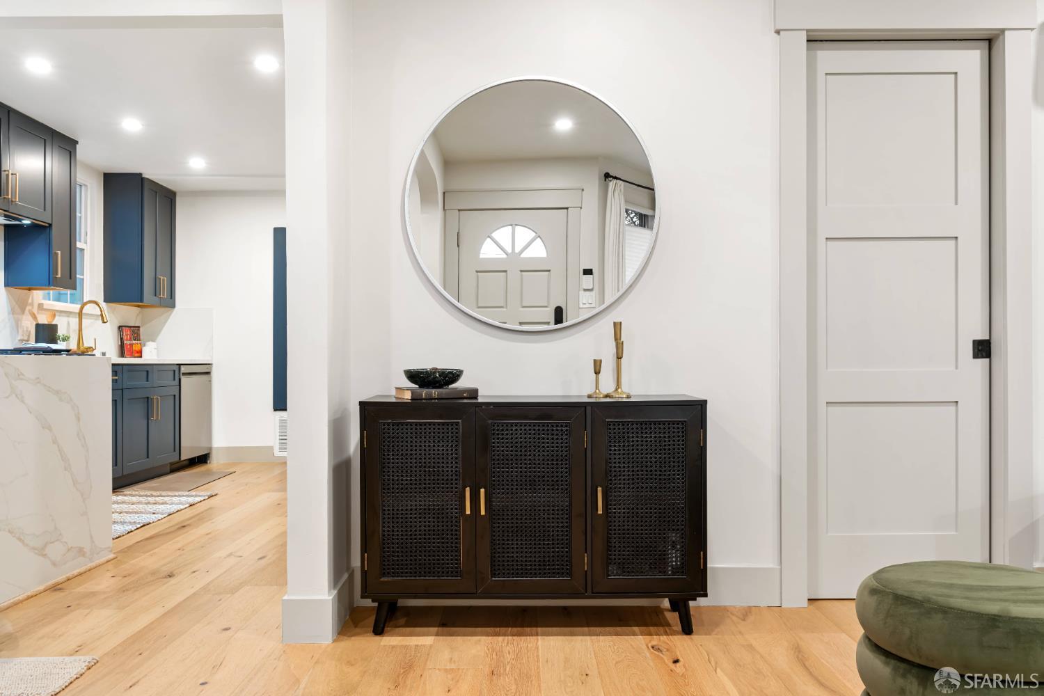 Detail Gallery Image 9 of 90 For 932 Silliman St, San Francisco,  CA 94134 - 3 Beds | 2/1 Baths